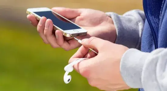 aplicativos musicais, intervenções terapêuticas, musicoterapia, apps de música, terapia com tecnologia