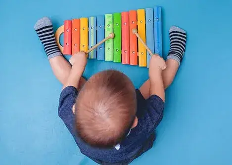 crianças-atípicas-musicoterapia-terapia